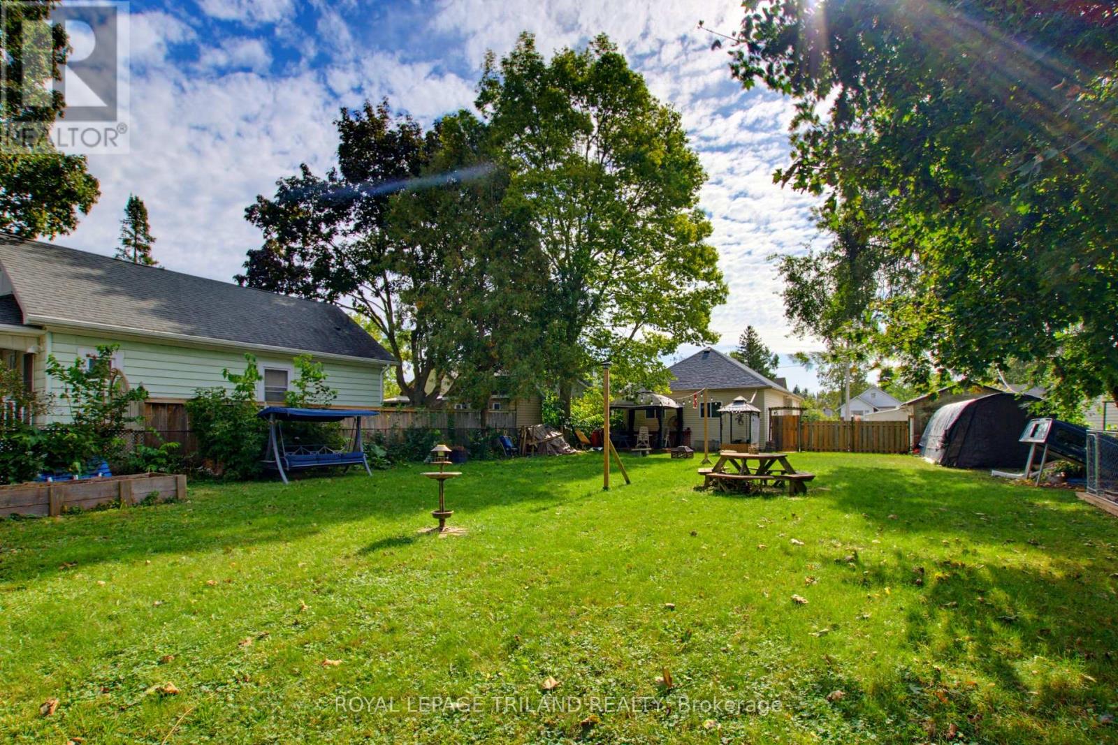 70 Homan Street, London East, Ontario  N5Z 1A8 - Photo 35 - X13856478