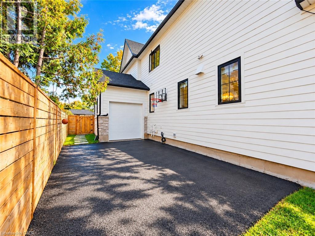 260 Kent Crescent, Burlington, Ontario  L7L 4T1 - Photo 45 - 40868089