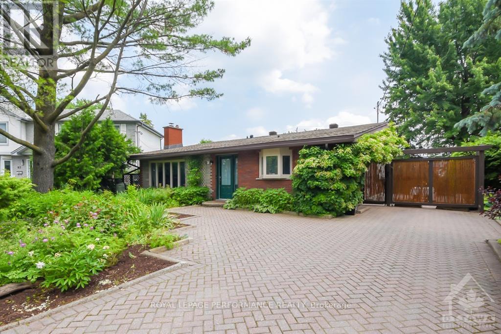 85 Crownhill Street, Ottawa, Ontario  K1J 6W9 - Photo 1 - X13856604