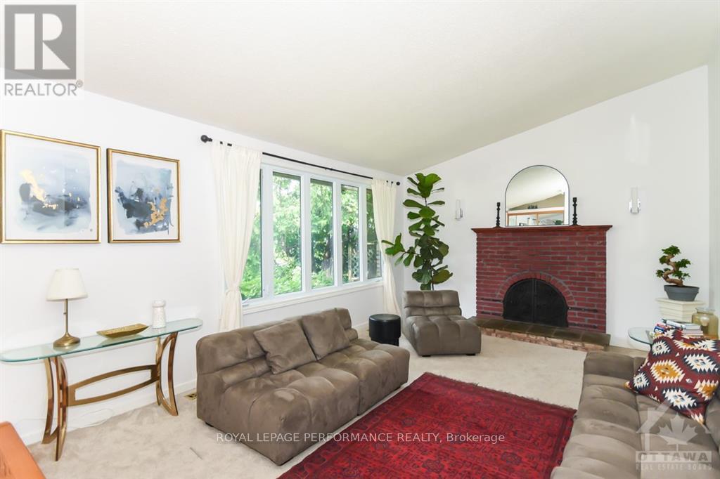 85 Crownhill Street, Ottawa, Ontario  K1J 6W9 - Photo 6 - X13856604