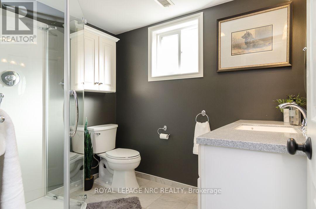 7979 Oakridge Drive, Niagara Falls, Ontario  L2H 2W1 - Photo 27 - X13856656