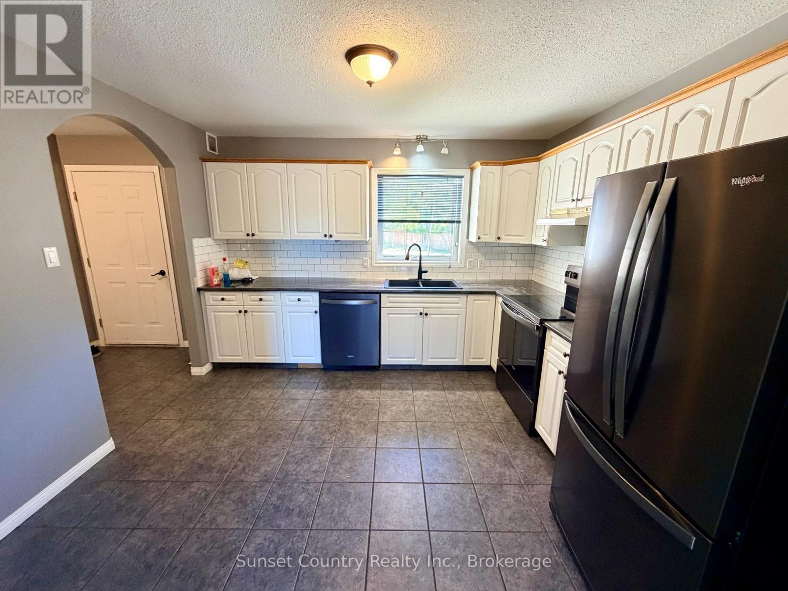 86 Mcmillan Avenue, Dryden, Ontario  P8N 3K2 - Photo 3 - X13856466