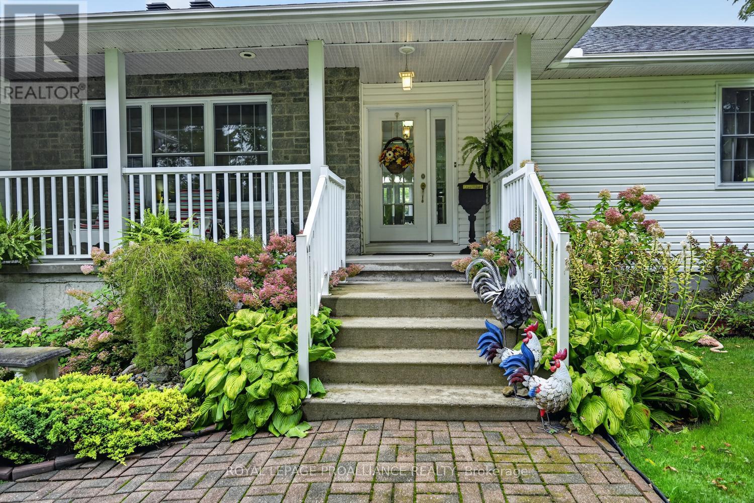 1294 County Rd 2 Road E, Augusta, Ontario  K6V 5T1 - Photo 3 - X13856664