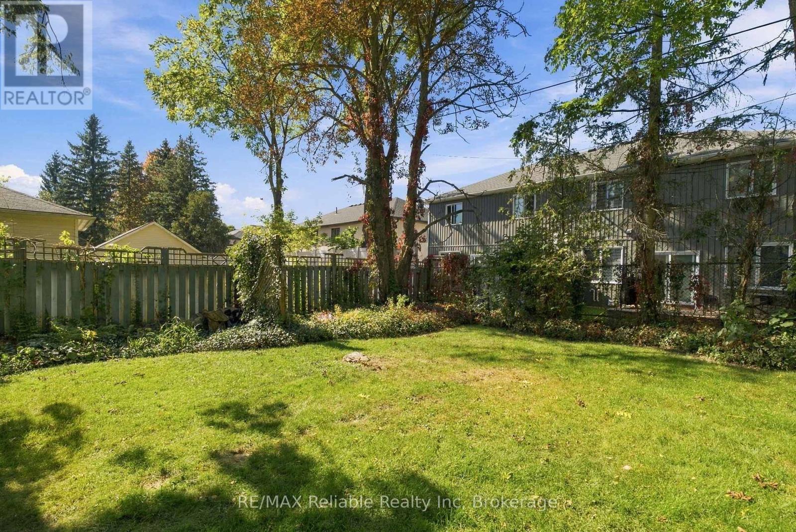 19 Sparling Street, Huron East, Ontario  N0K 1W0 - Photo 13 - X13856490