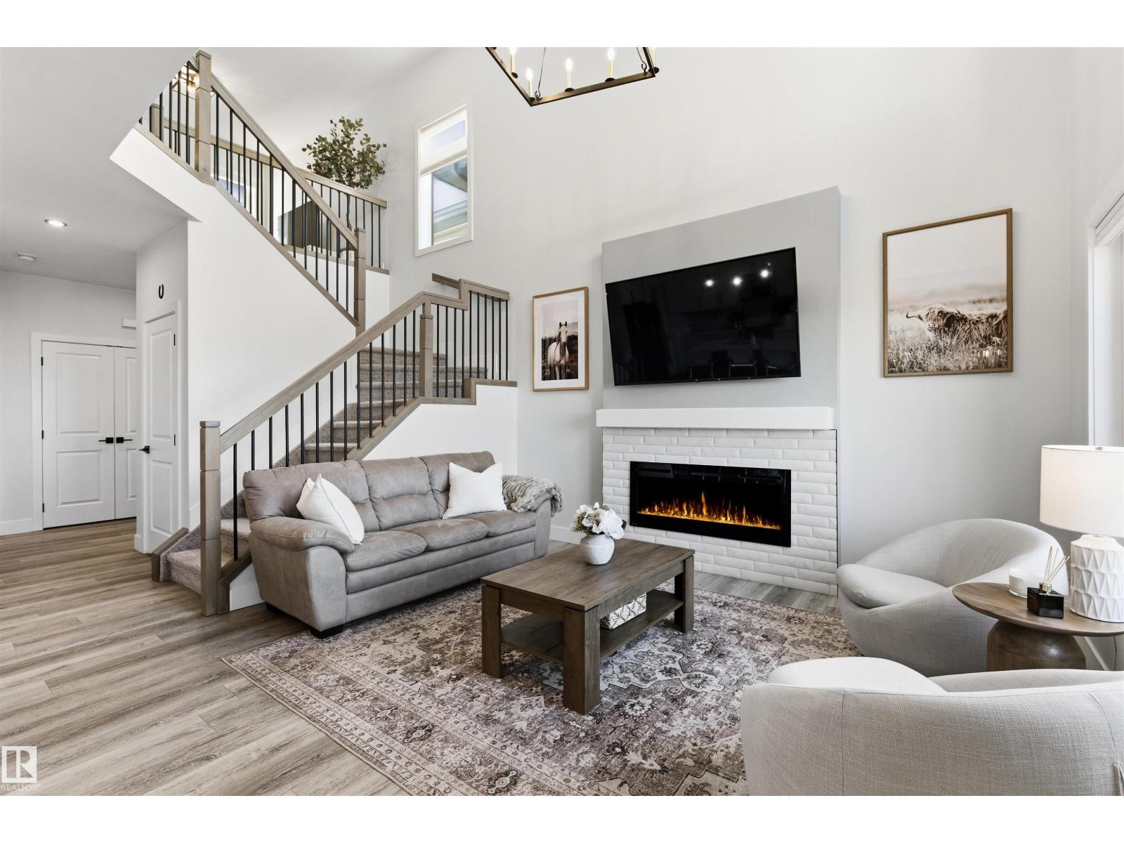 93 SPRINGBROOK WD