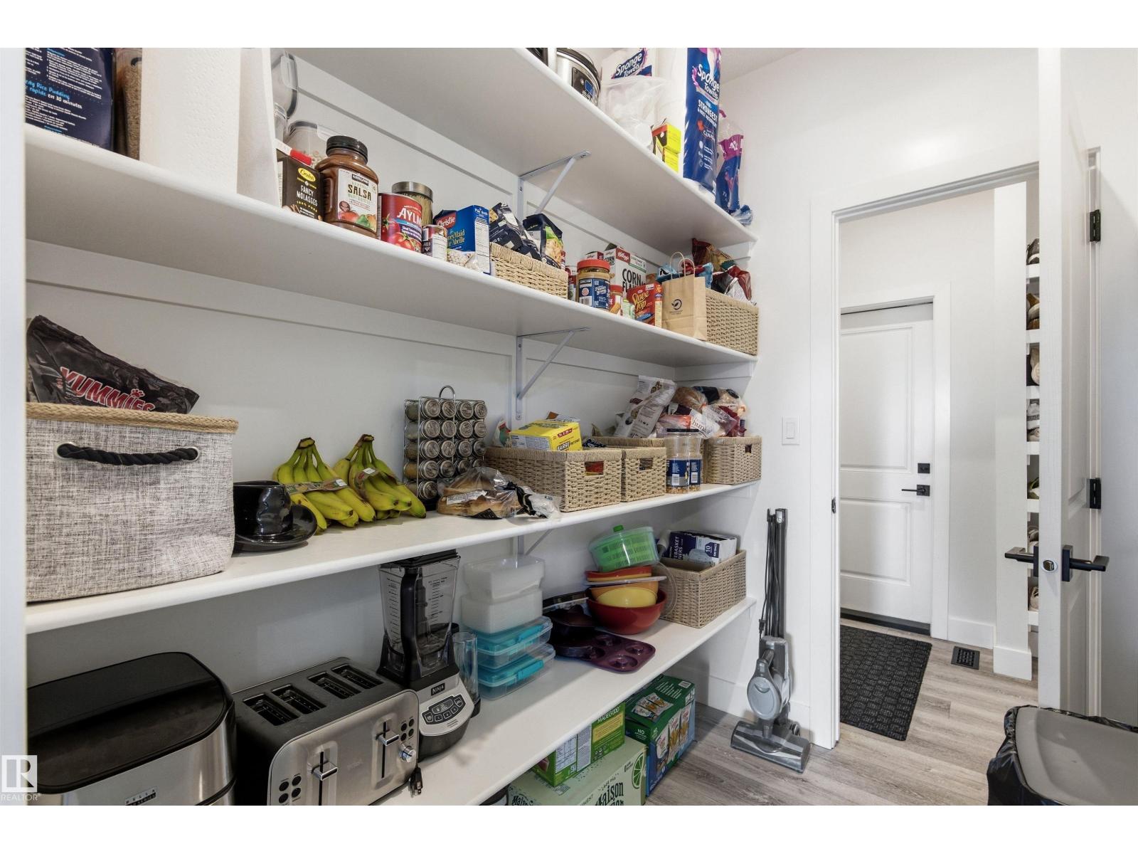 93 SPRINGBROOK WD