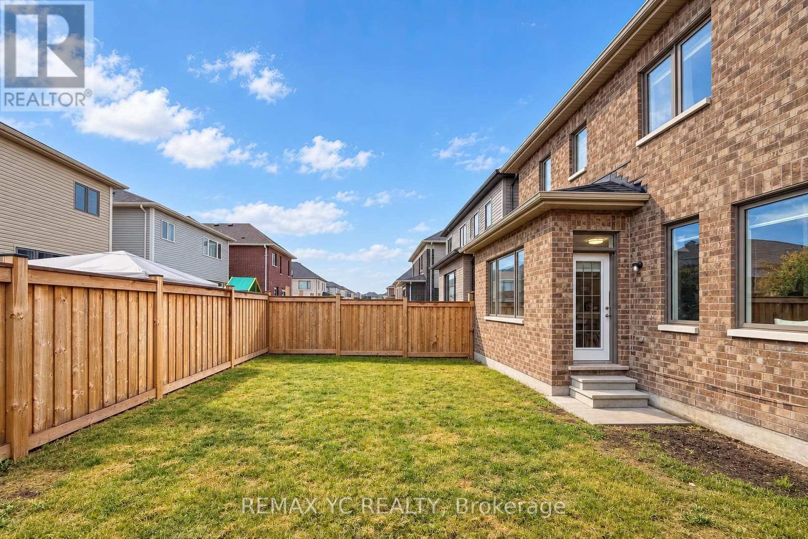 126 Durham Avenue, Barrie, Ontario  L9J 0W7 - Photo 43 - S13856492