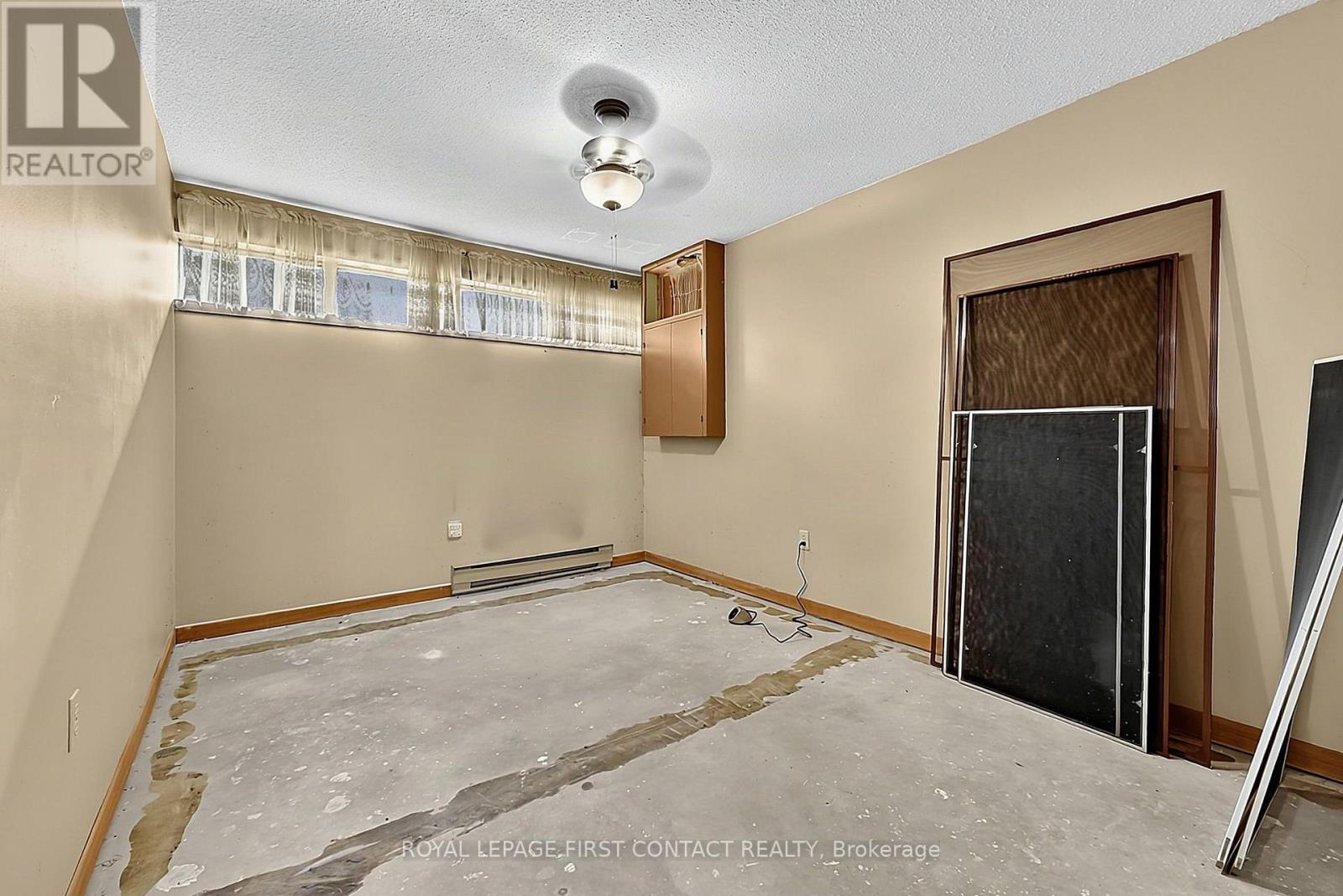 2 Briarwood Court, Springwater, Ontario  L0L 1X0 - Photo 19 - S13856532