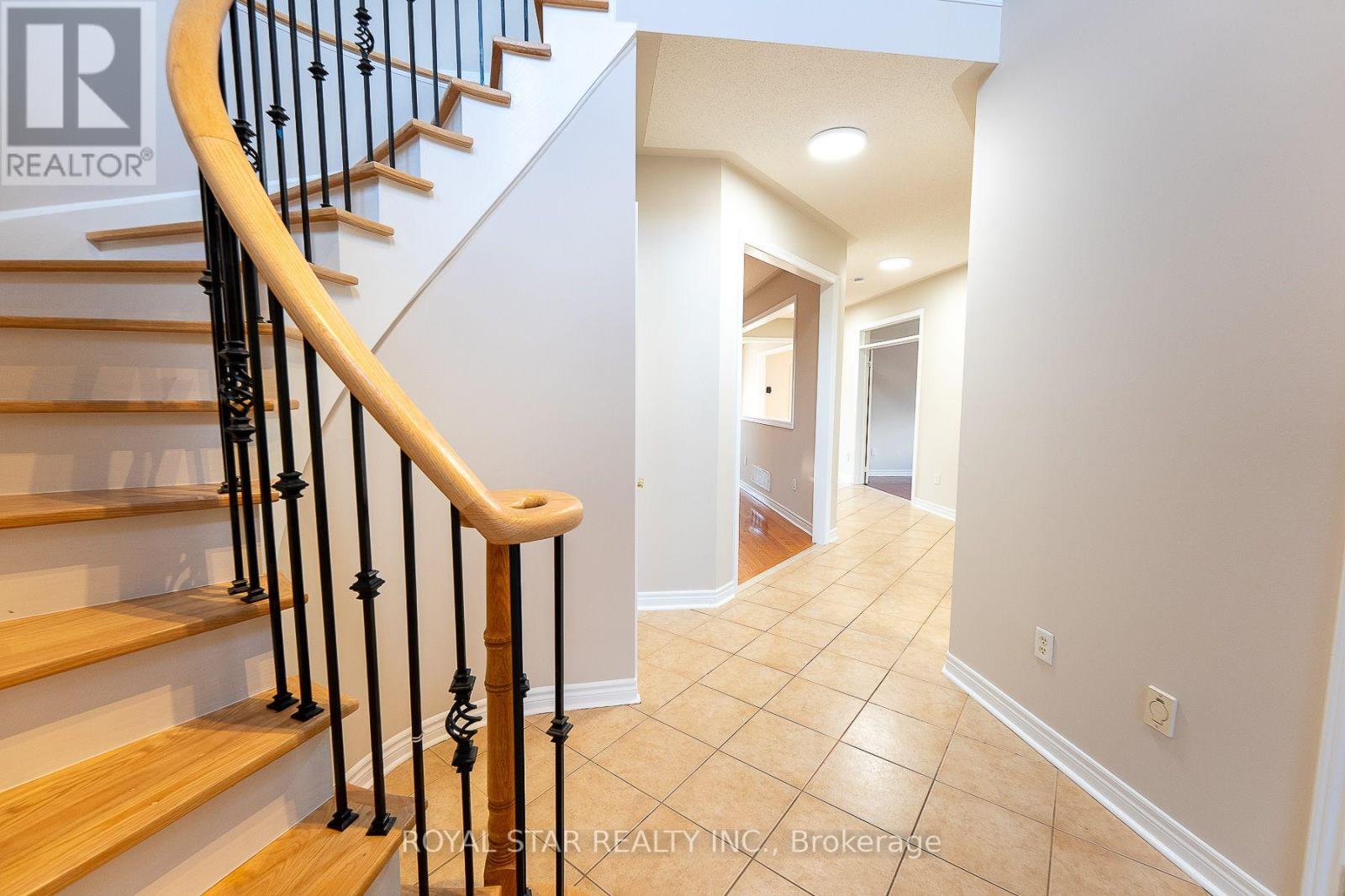 6782 Kazoo Court, Mississauga, Ontario  L5W 1T4 - Photo 36 - W13856560