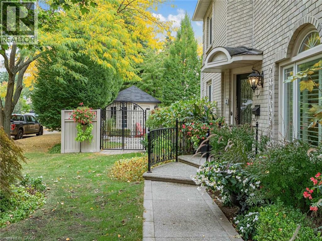 1259 Nathaniel Crescent, Burlington, Ontario  L7S 2A9 - Photo 4 - 40867546