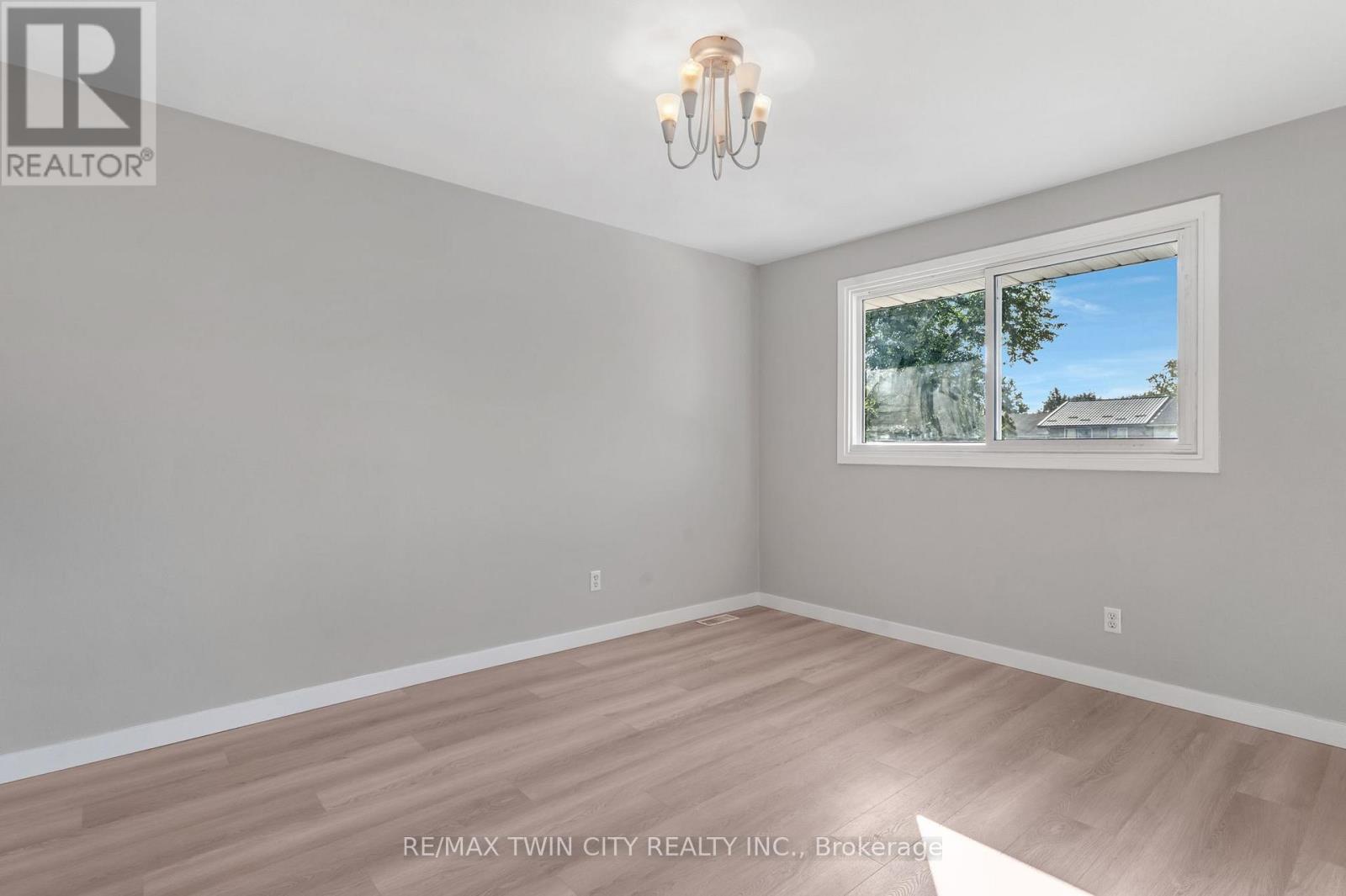 104 Ralgreen Crescent, Kitchener, Ontario  N2M 1T9 - Photo 16 - X13856692