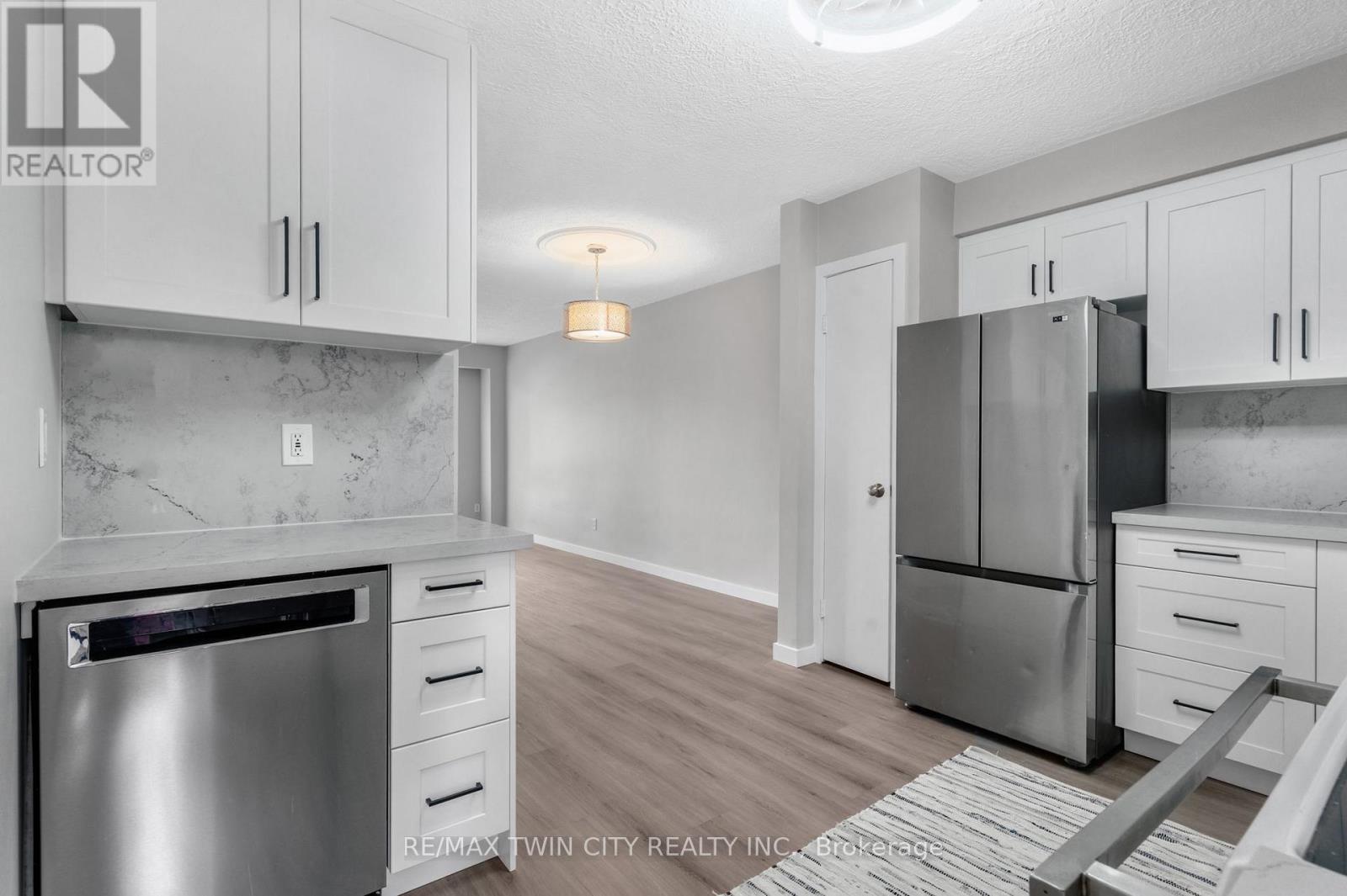 104 Ralgreen Crescent, Kitchener, Ontario  N2M 1T9 - Photo 6 - X13856692