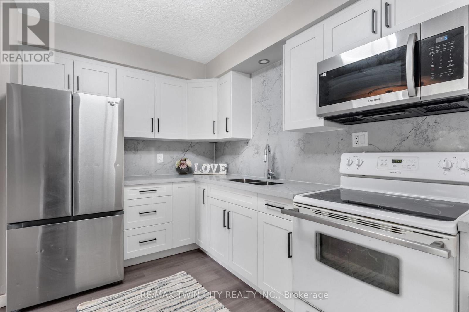 104 Ralgreen Crescent, Kitchener, Ontario  N2M 1T9 - Photo 8 - X13856692