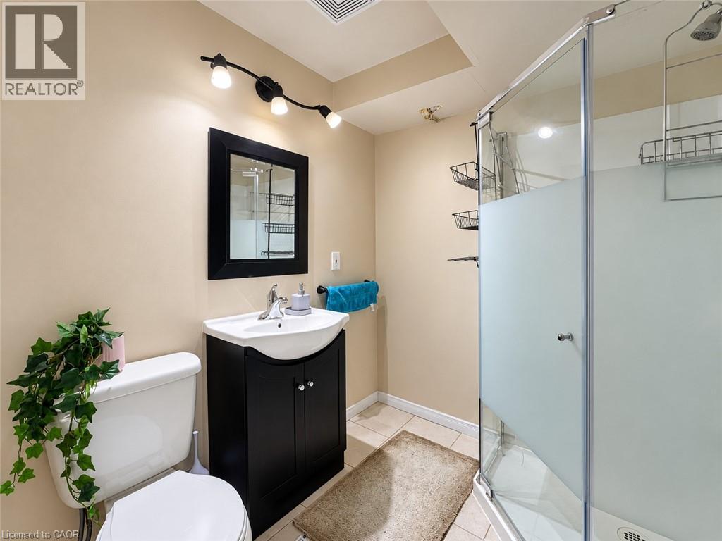 208 Activa Avenue, Kitchener, Ontario  N2E 3T8 - Photo 7 - 40865177