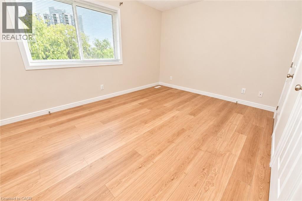 23 Howe Drive Unit# 8, Kitchener, Ontario  N2E 1J3 - Photo 9 - 40854660