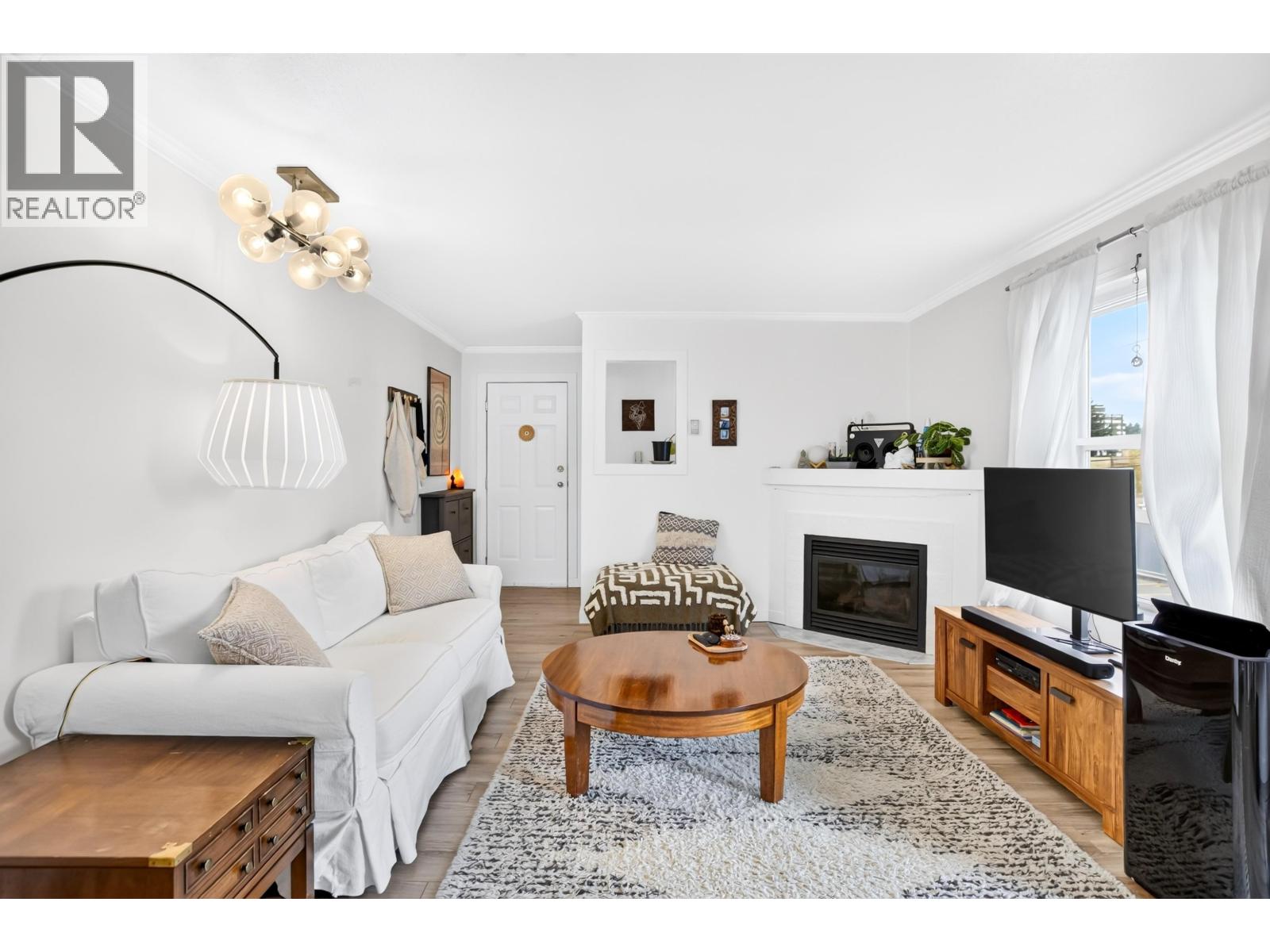 306 22347 LOUGHEED HIGHWAY