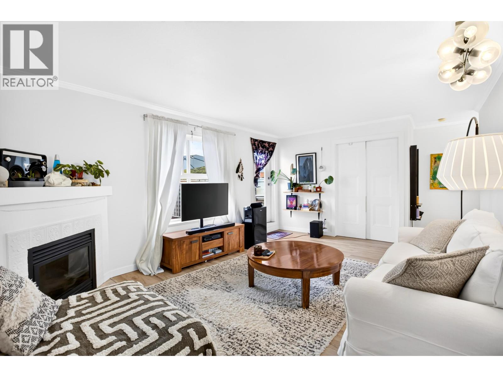 306 22347 LOUGHEED HIGHWAY