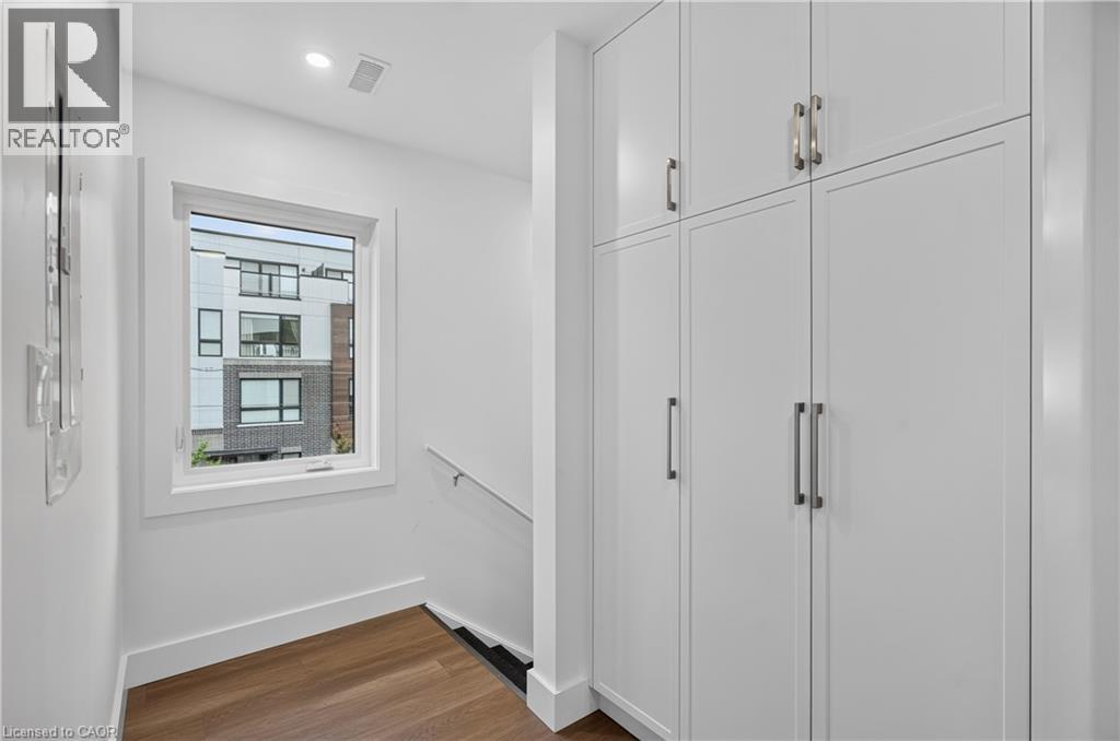 332 King Street W Unit# 5, Dundas, Ontario  L9H 1W6 - Photo 5 - 40857437