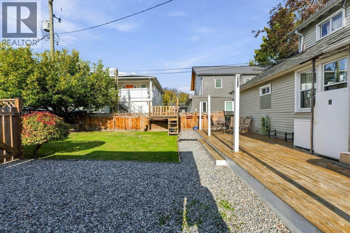 211 Douglas Crescent, Richmond, British Columbia  V7B 1E4 - Photo 16 - R3163960