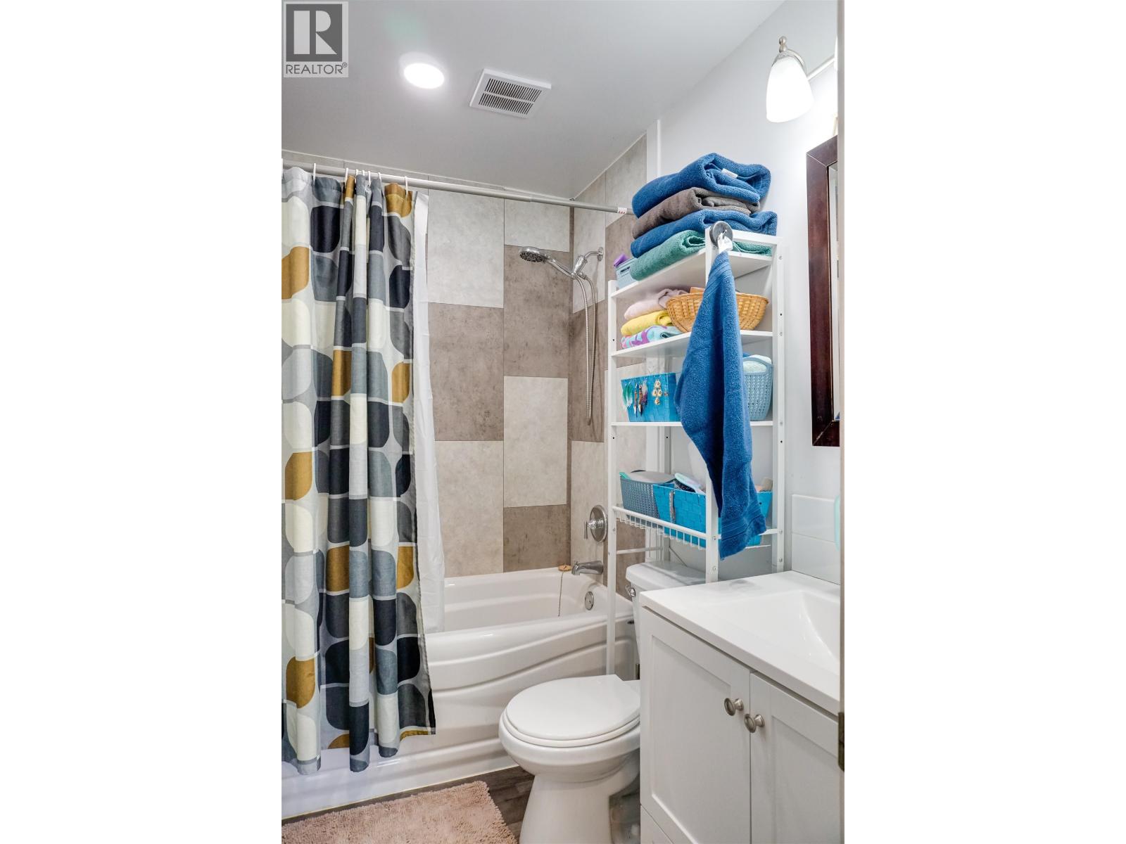 22 Hawk Street, Kitimat, British Columbia  V8C 1N5 - Photo 7 - R3171929