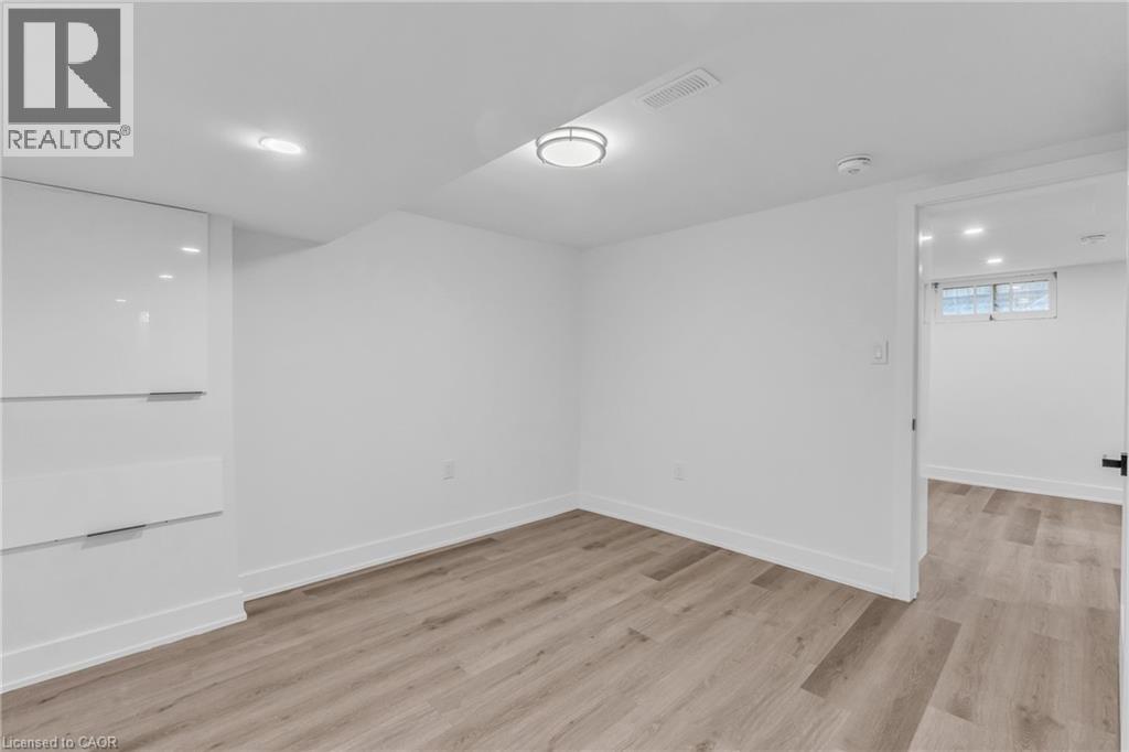 113 Green Road, Hamilton, Ontario  L8G 3W9 - Photo 18 - 40868213
