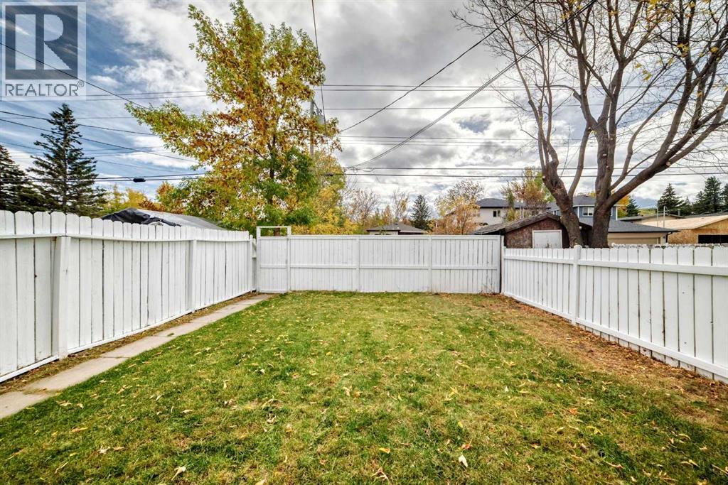 7409 37 Avenue NW, Calgary, Alberta  T3B 1W8 - Photo 43 - A2349302