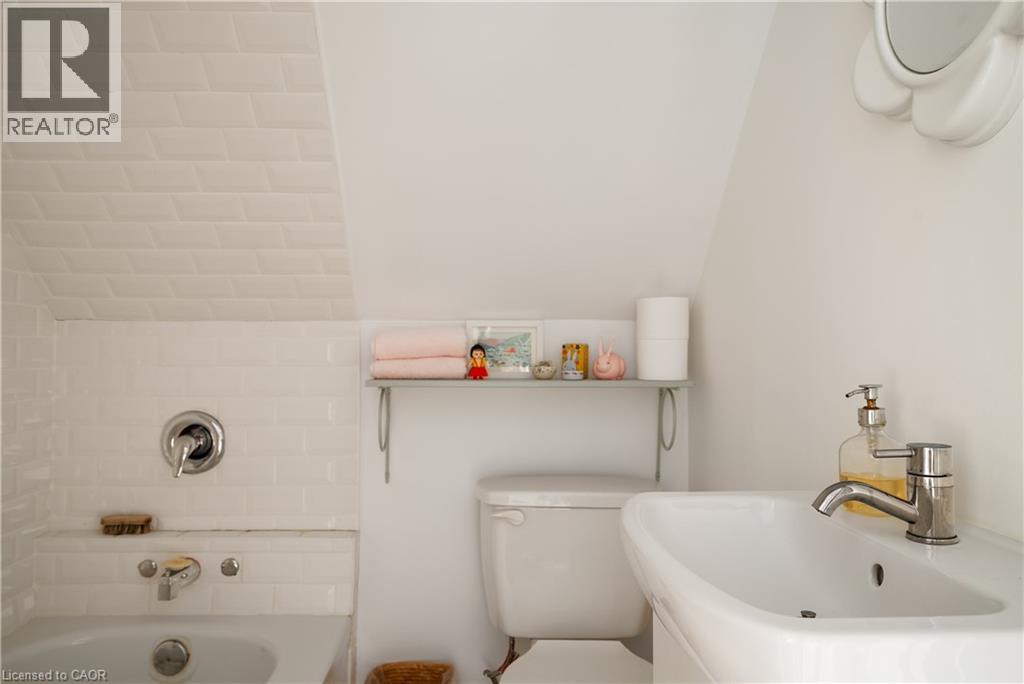 14 Prospect Street S, Hamilton, Ontario  L8M 2Z1 - Photo 33 - 40868622