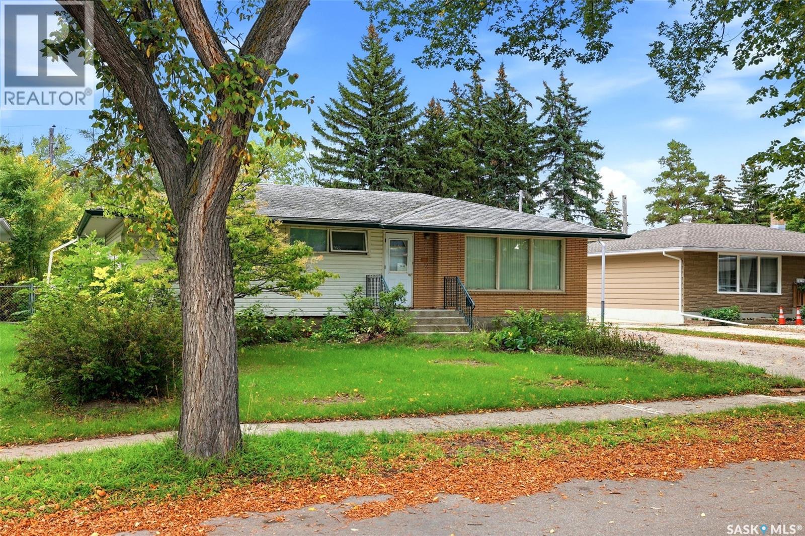 94 Darke Crescent, Regina, Saskatchewan  S4S 3X9 - Photo 1 - SK050187