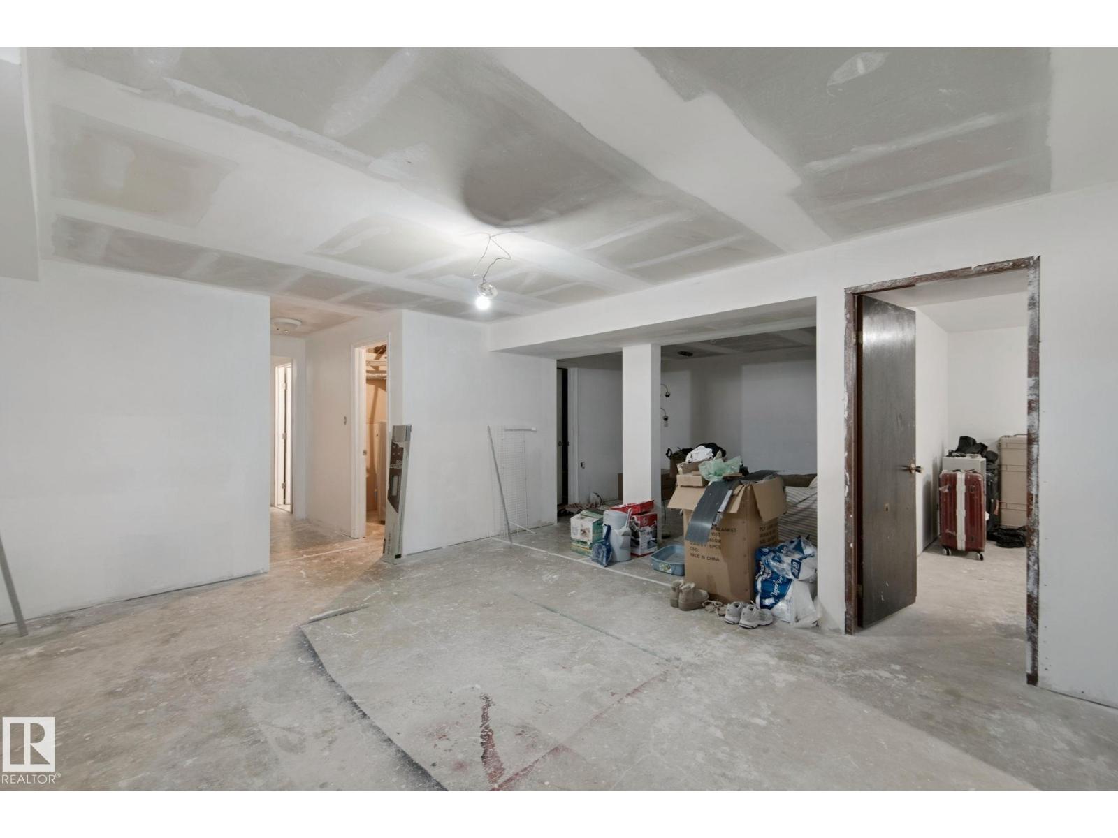 8508 149A AV NW
