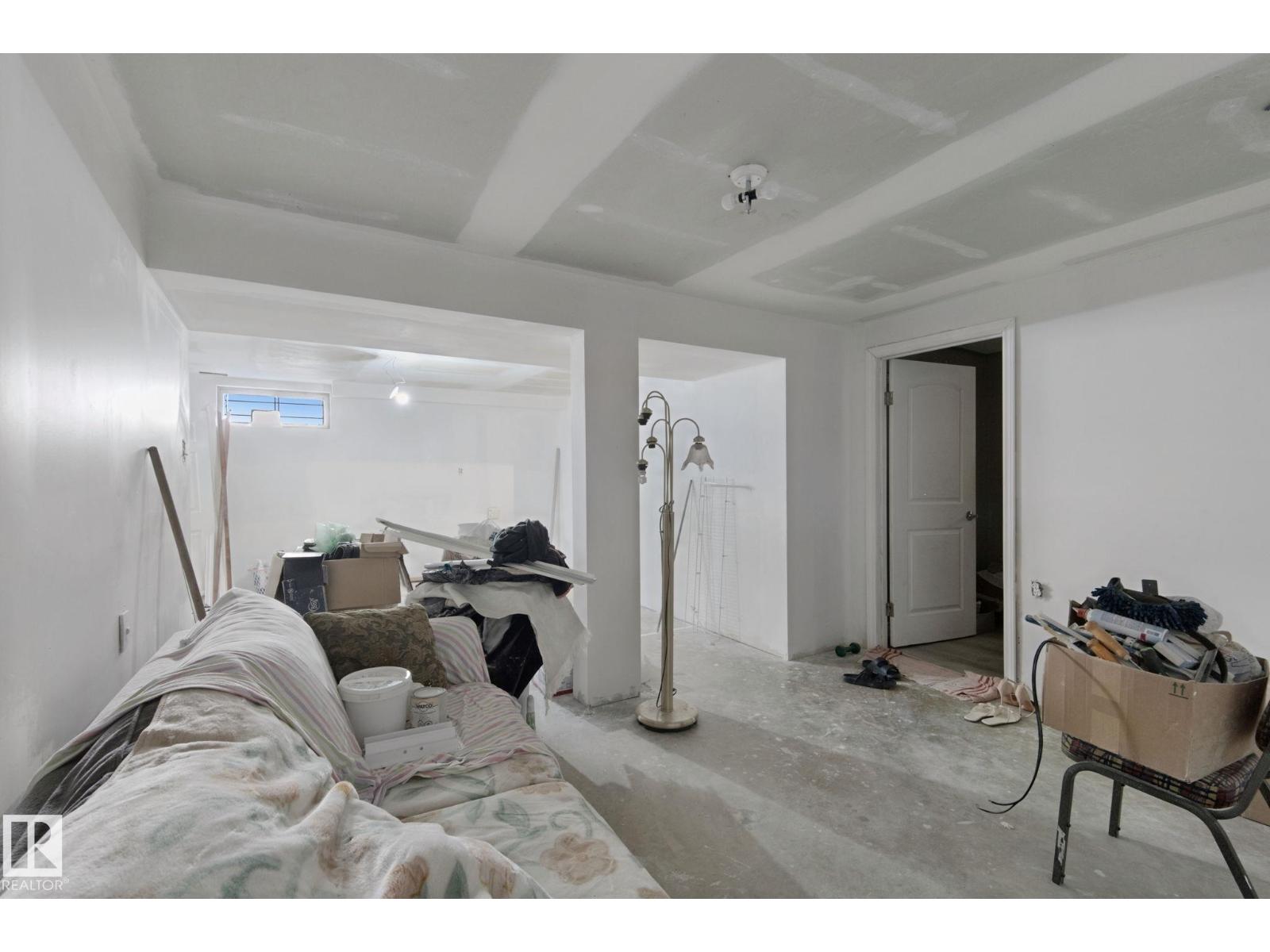 8508 149A AV NW