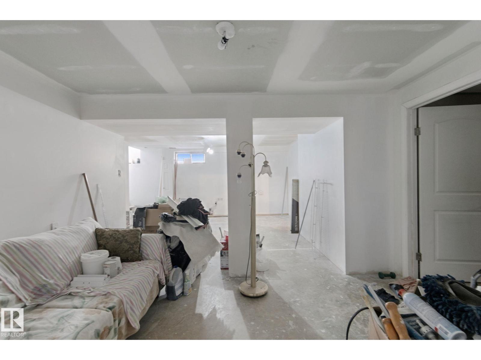 8508 149A AV NW