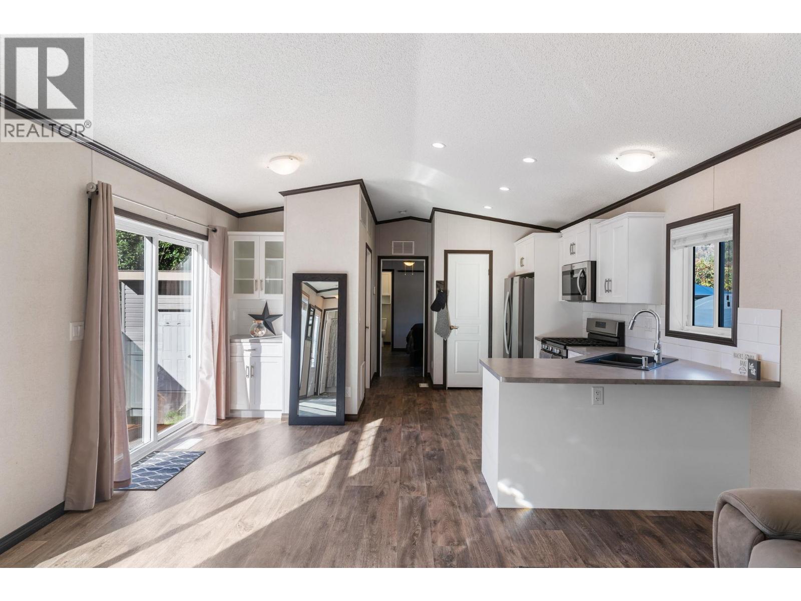 1699 Ross Road Unit# 201