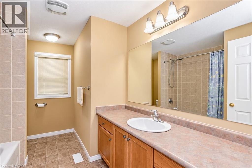16 Frankfurt Street, Kitchener, Ontario  N2R 1T5 - Photo 18 - 40867139
