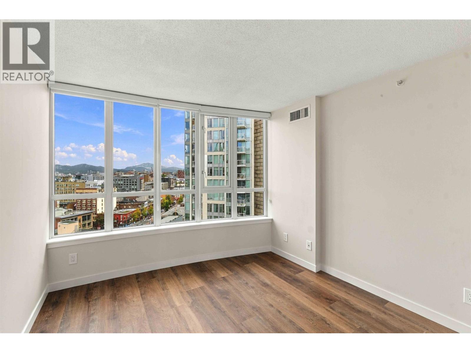 1707 63 KEEFER PLACE