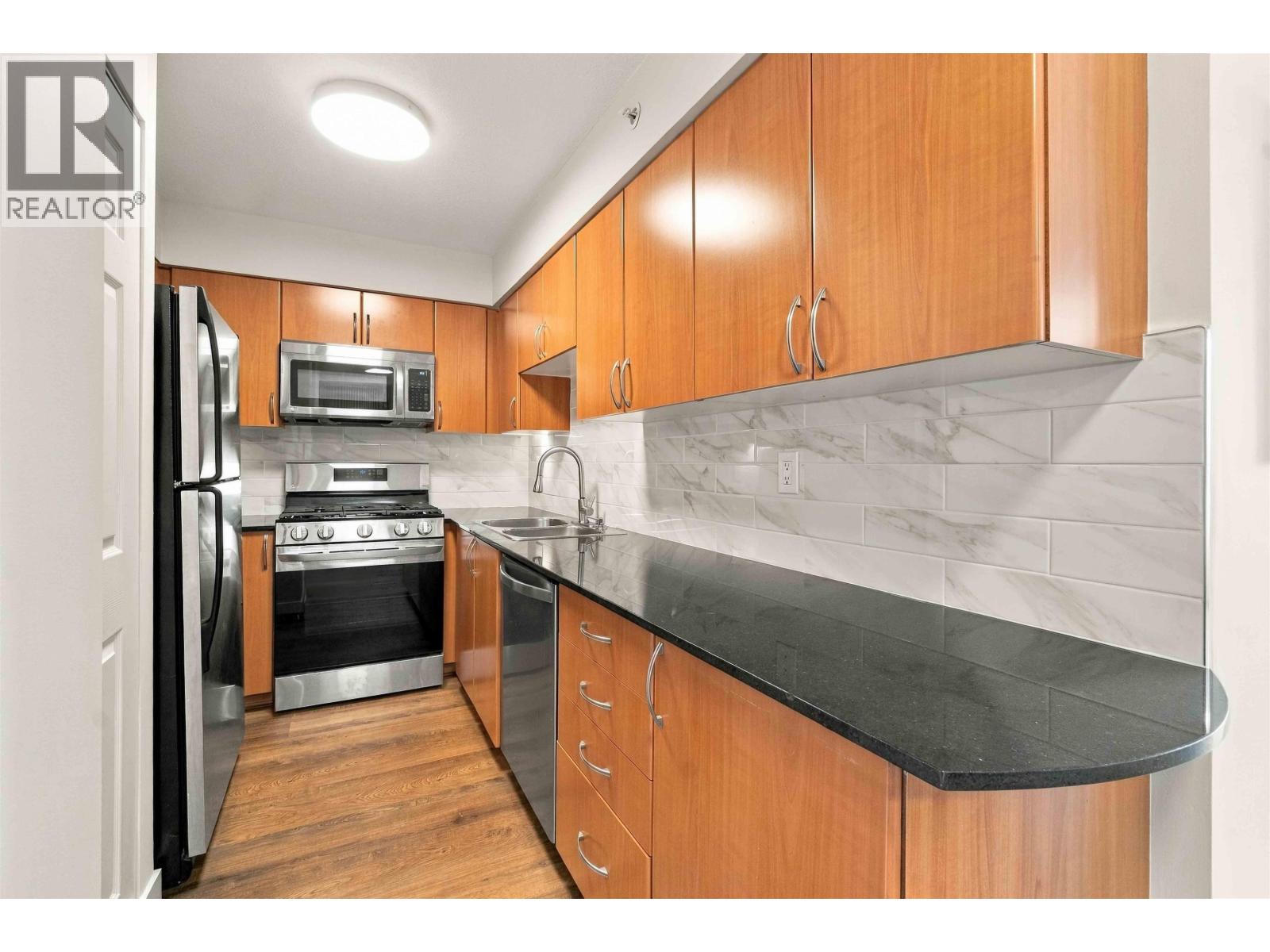 1707 63 KEEFER PLACE