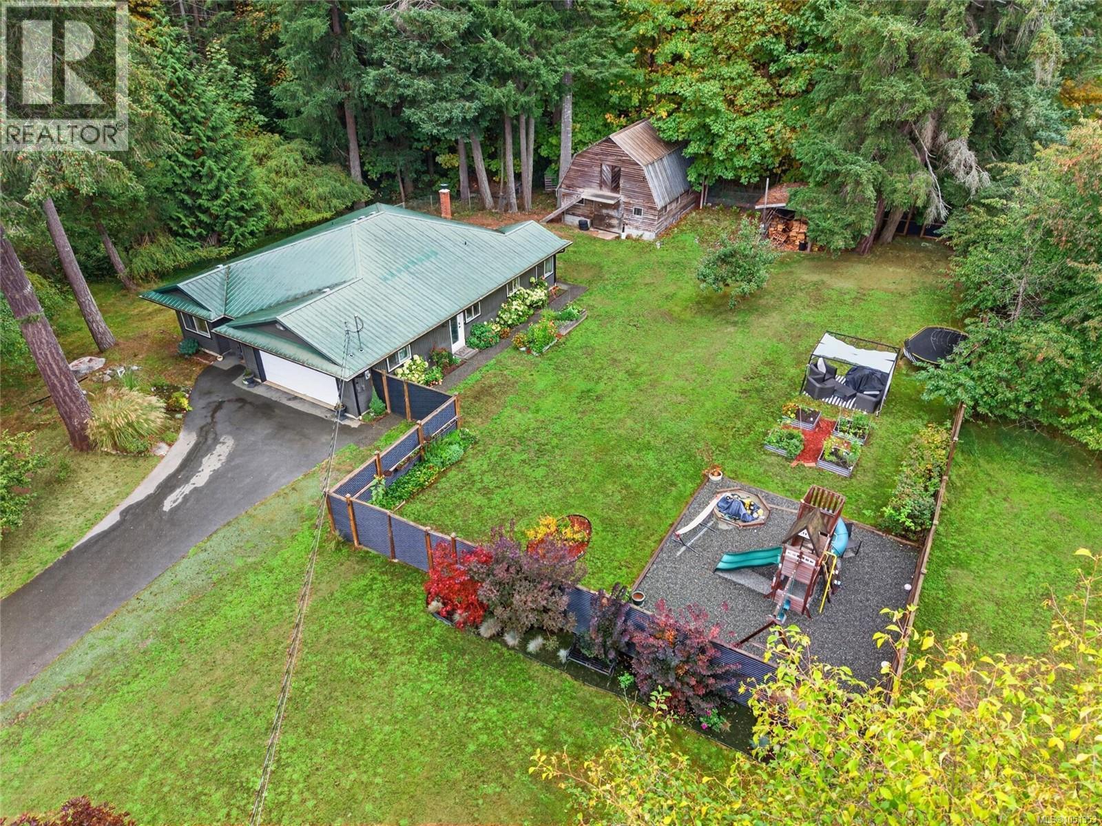 936 Arden Rd, Courtenay, British Columbia  V9N 9K3 - Photo 2 - 1051353
