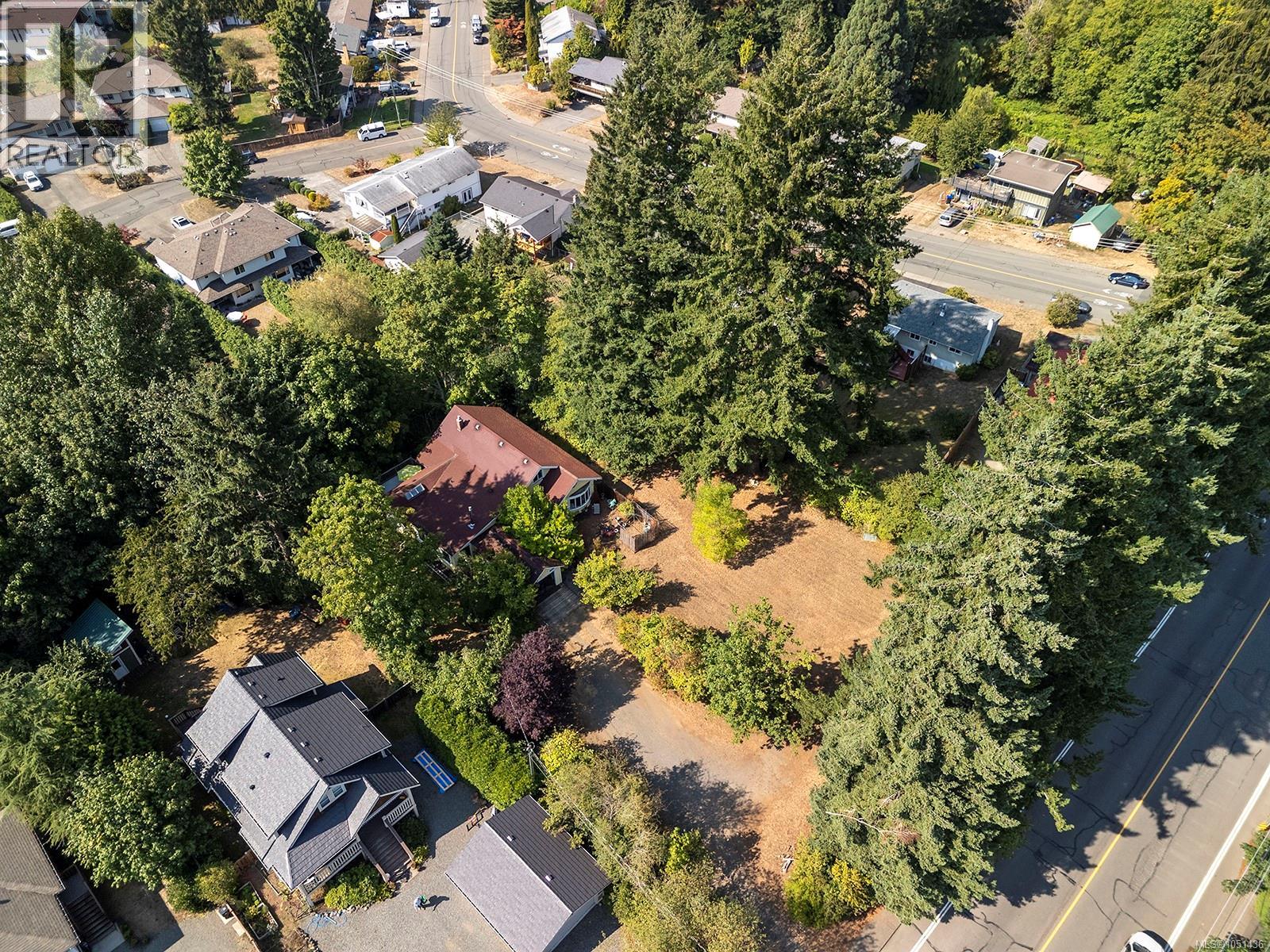 1185 5th St, Courtenay, British Columbia  V9N 1L7 - Photo 5 - 1051436