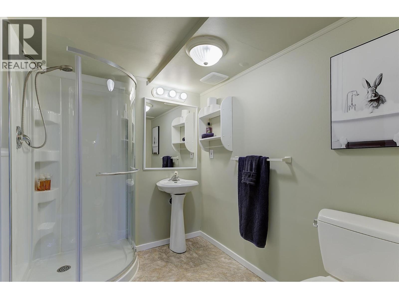 1296 Kelglen Crescent