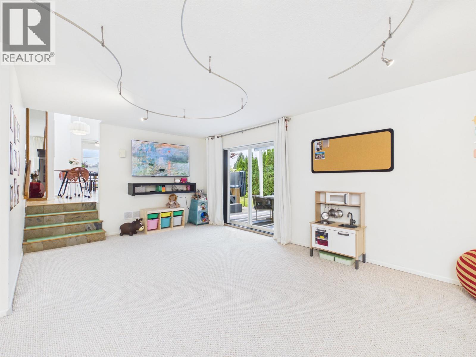 1316 Honeysuckle Lane, Coquitlam, British Columbia  V3E 2H9 - Photo 28 - R3171383