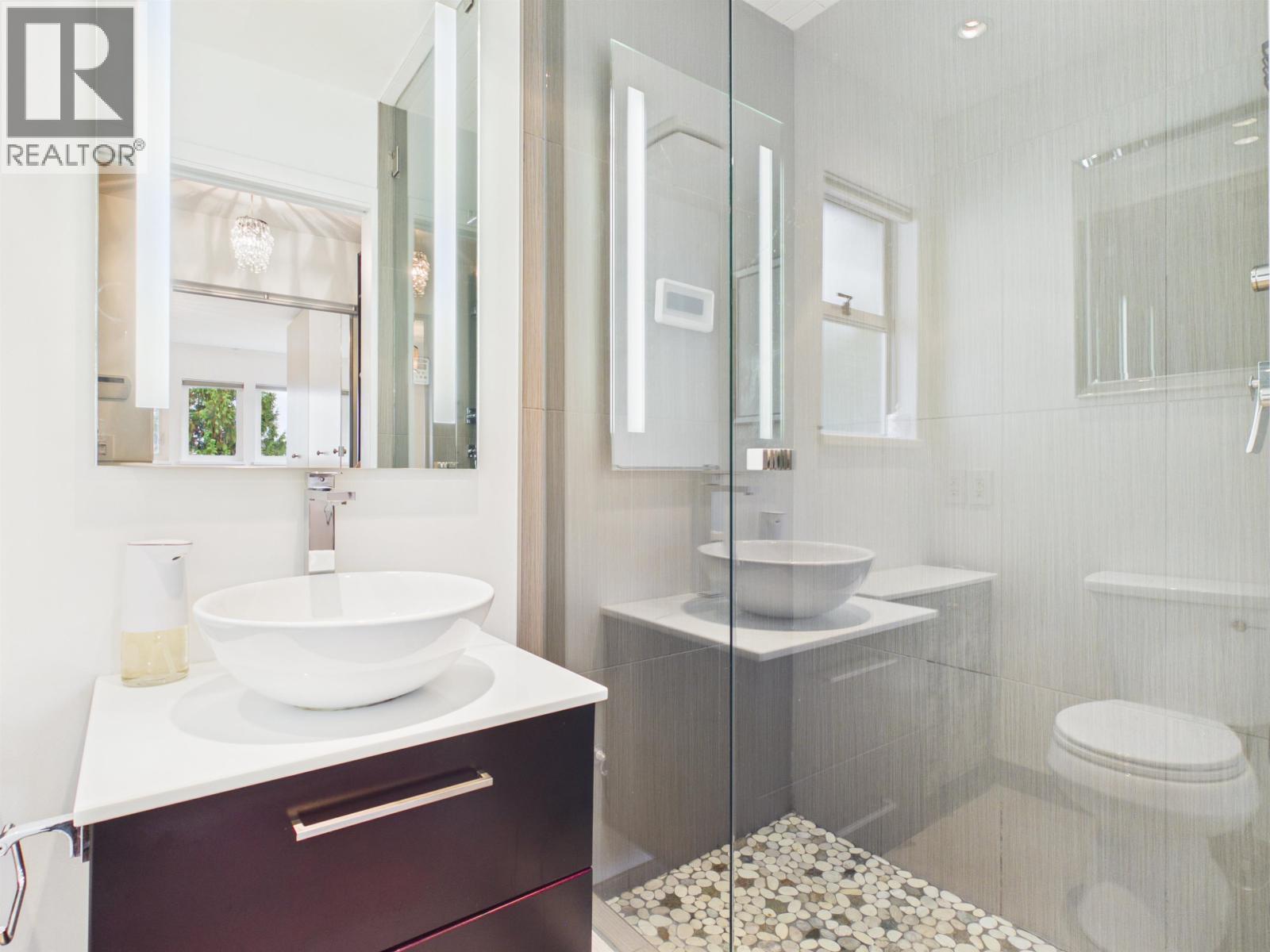 1316 Honeysuckle Lane, Coquitlam, British Columbia  V3E 2H9 - Photo 18 - R3171383