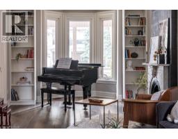 132 HERKIMER Street, Hamilton, Ontario