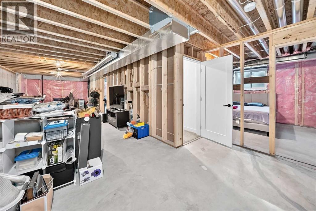 2000, 15 Coopersfield Link SW