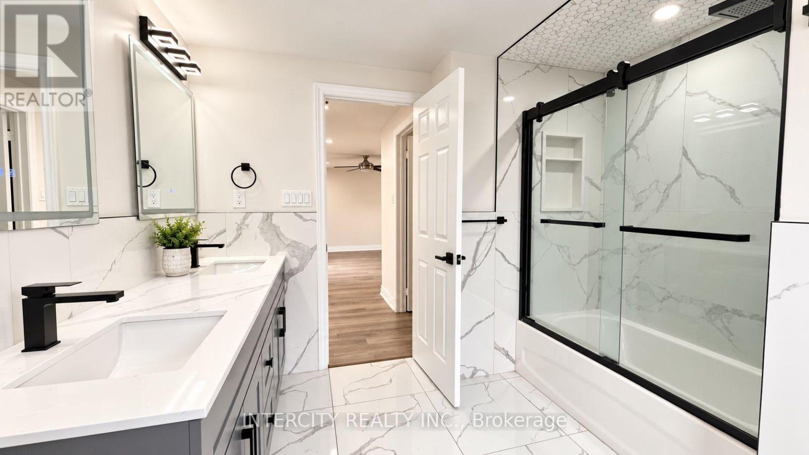 159 Moffatt Avenue, Brampton, Ontario  L6Y 4R8 - Photo 23 - W13856720