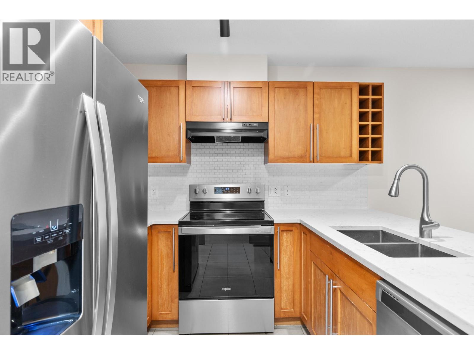 1083 Sunset Drive Unit# 211