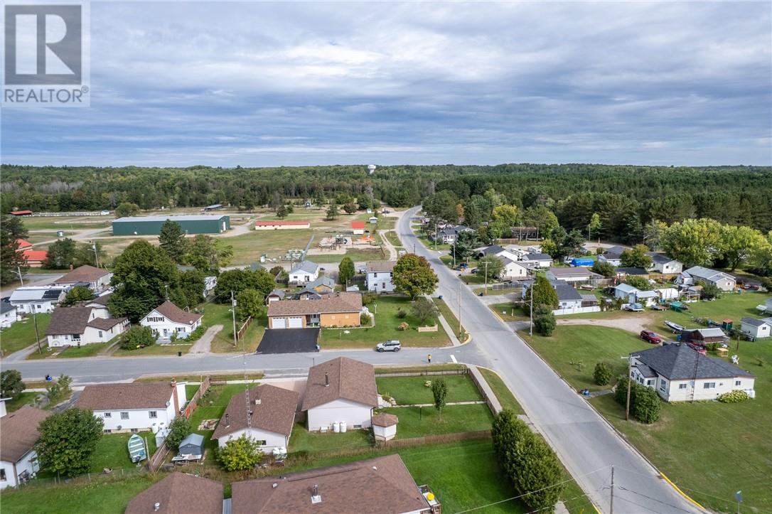 495 Imperial Street, Massey, Ontario  P0P 1P0 - Photo 5 - 2130656