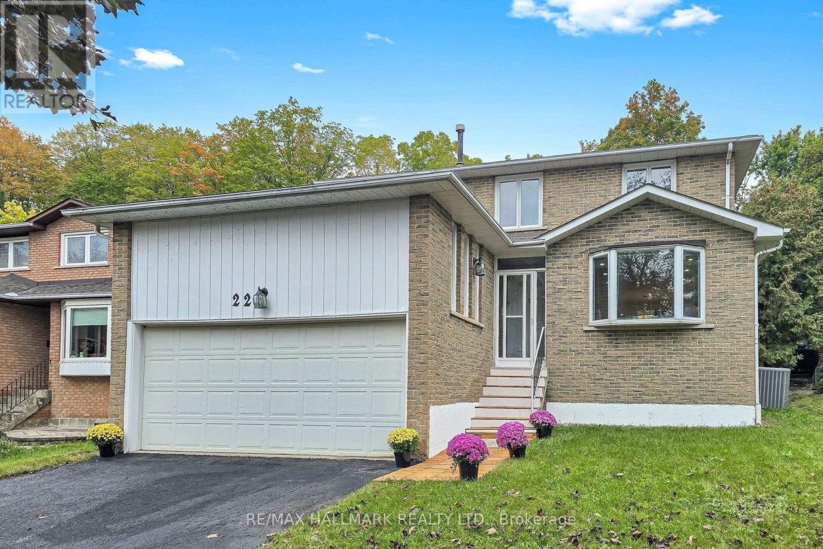 22 PINING ROAD, Markham, Ontario