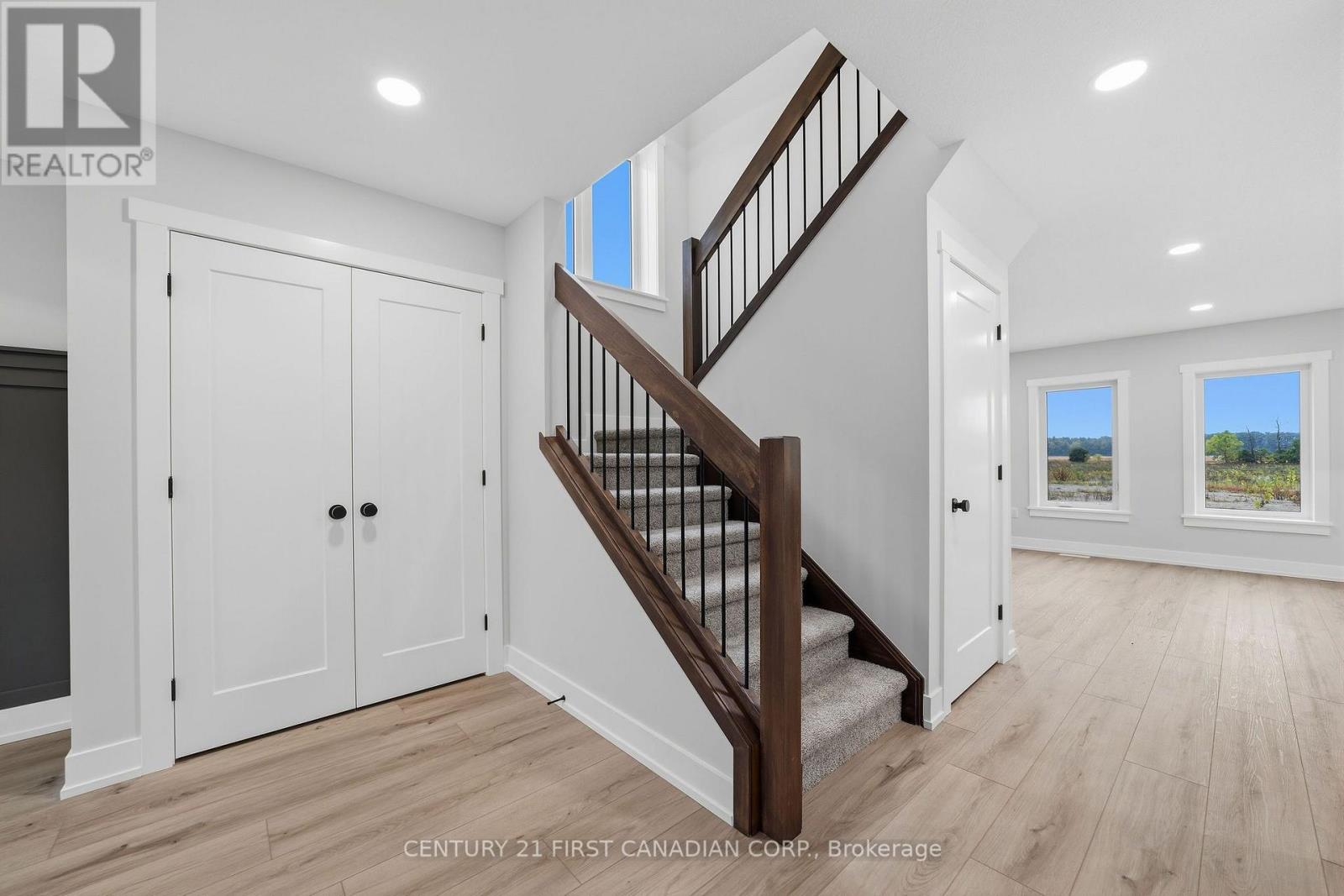 5 Doerr Court, North Middlesex, Ontario  N0M 1A0 - Photo 10 - X13857012