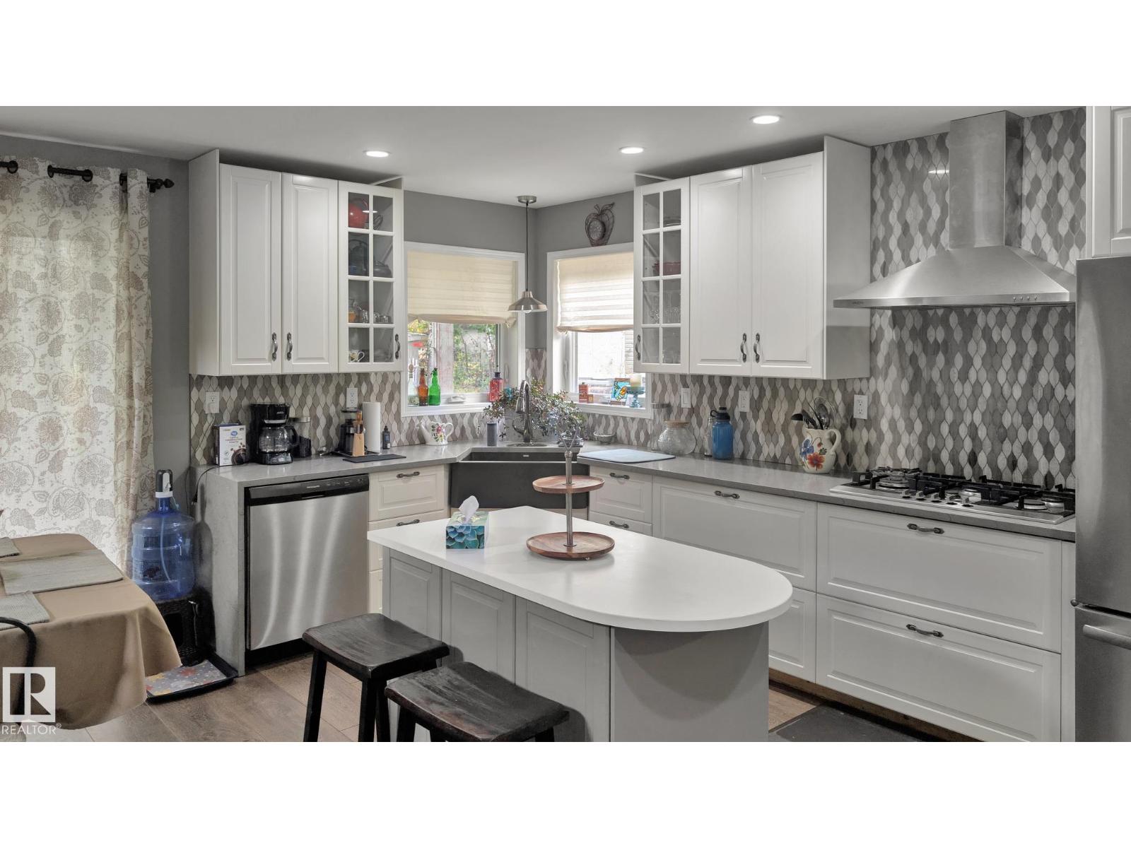 #222 / 220 58532 Rge Rd 113