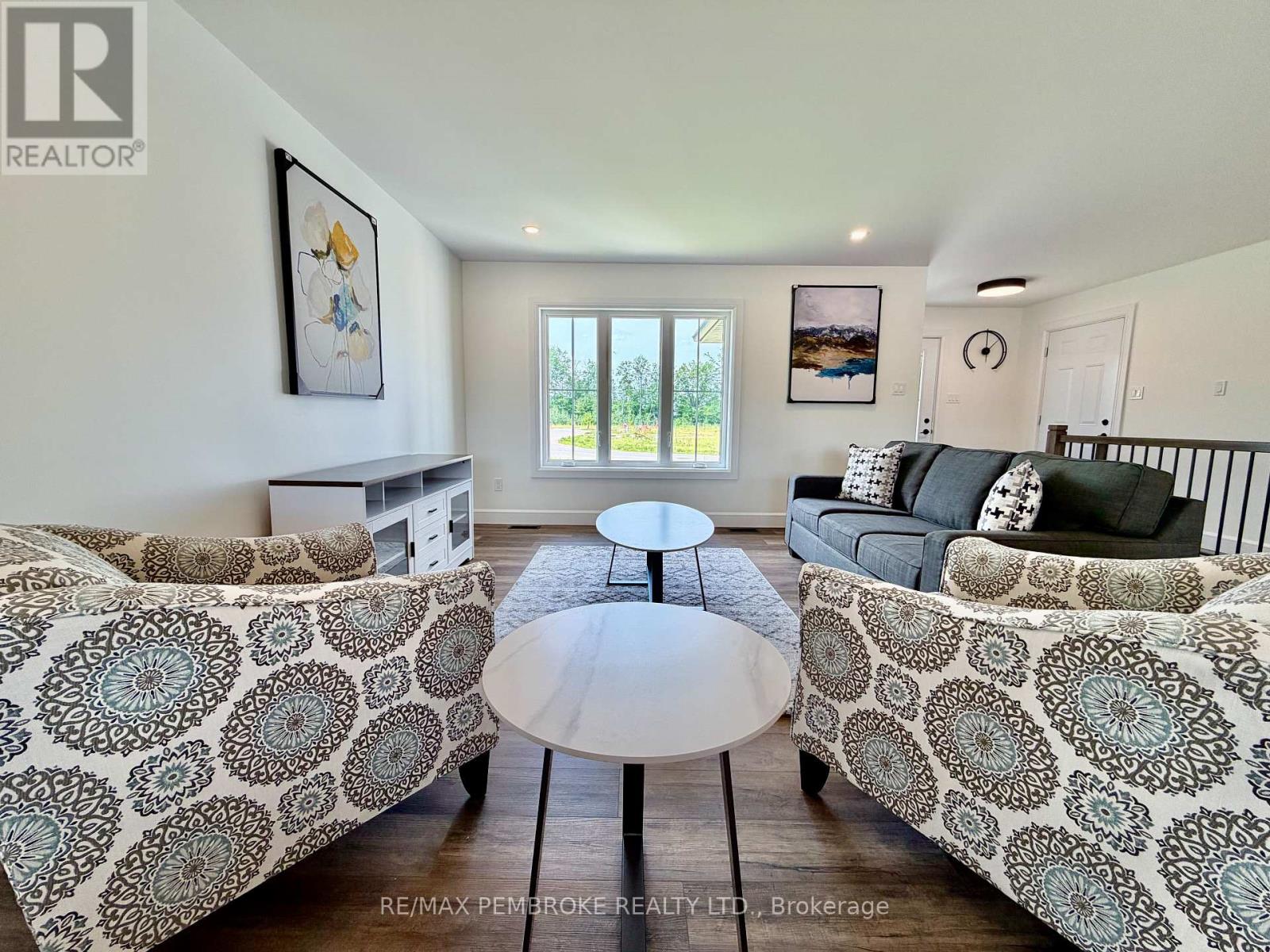 19 Eddy Crescent, Pembroke, Ontario  K8A 0M1 - Photo 11 - X13856958