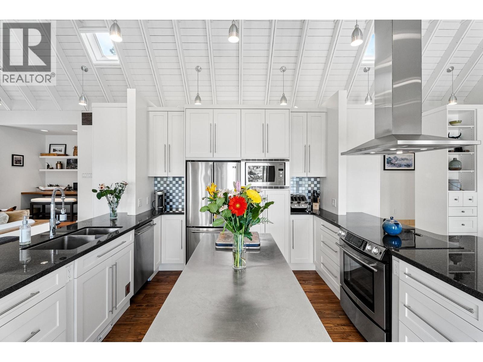 6588 Monck Park Road